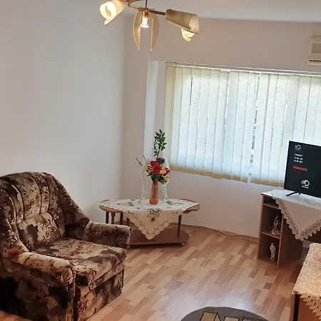 Lägenhet Black Sea Apartament Mangalia